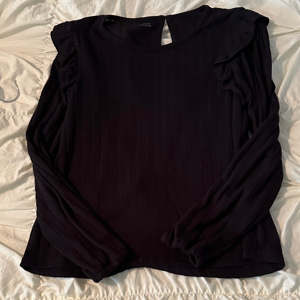 Evsie Black Long Sleeve Top